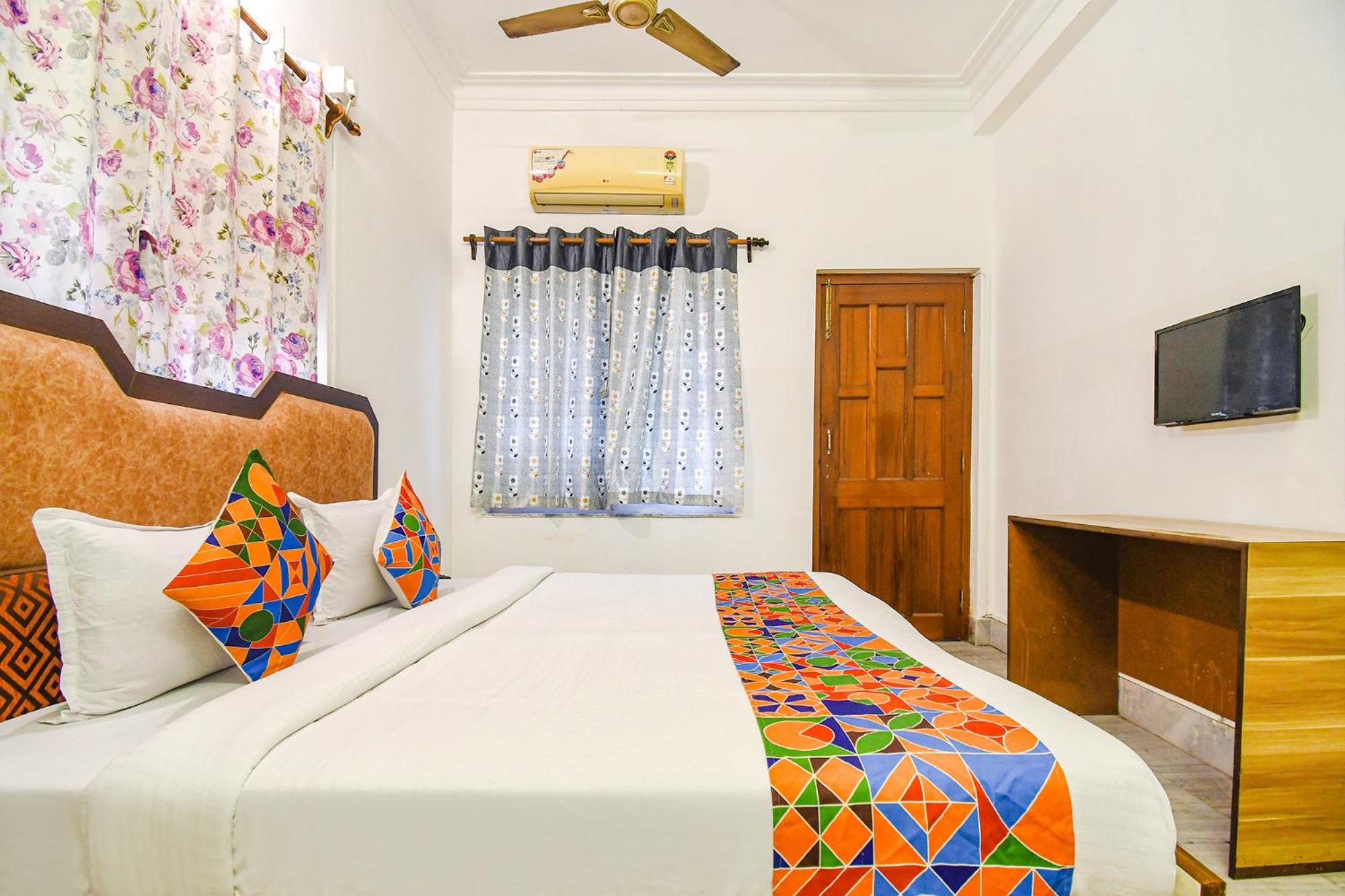 Fabexpress Astoria House Hotel Kolkata Exterior photo