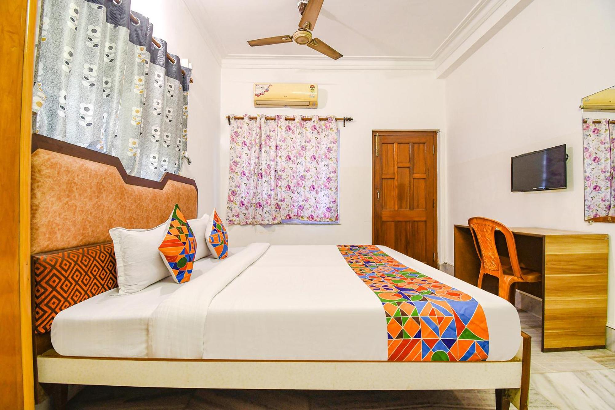 Fabexpress Astoria House Hotel Kolkata Exterior photo